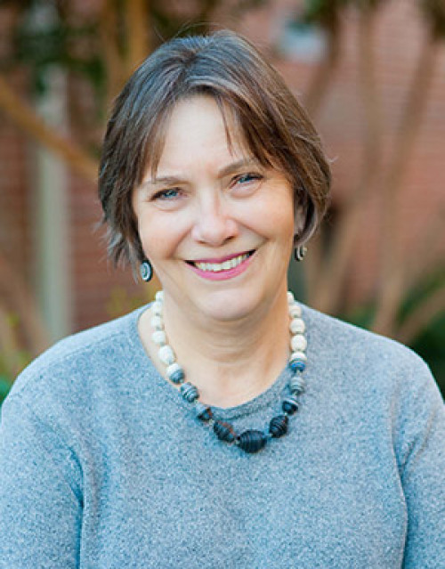 Headshot of Melanie Rigney, author, and speaker